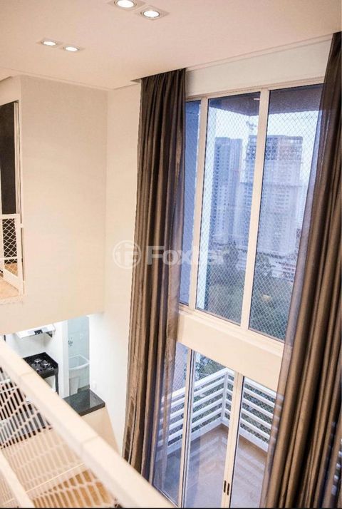 Image 8 - 878344
