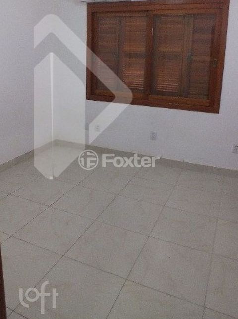 Image 0 - 878345