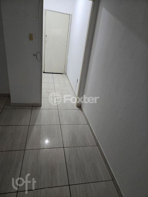 Image 1 - 878345