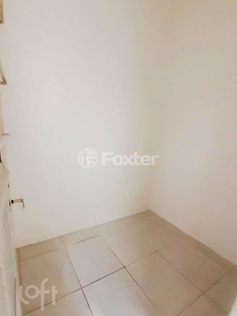 Image 3 - 878347