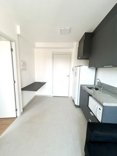 Image 2 - 878348