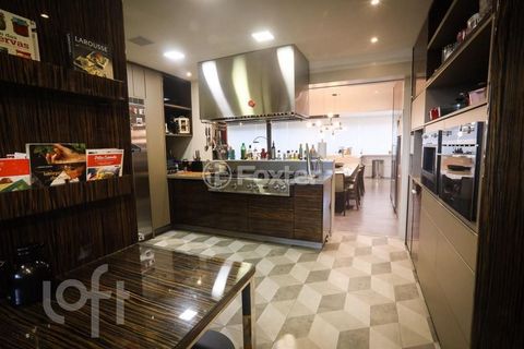 Image 13 - 878358