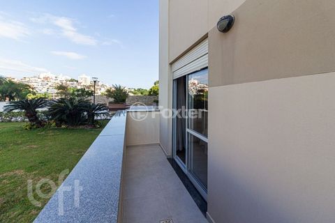 Image 8 - 878359