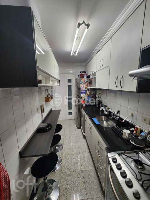 Image 5 - 878363
