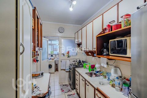 Image 3 - 878372