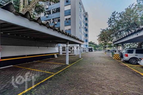 Image 19 - 878372
