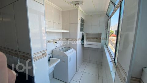 Image 8 - 878383