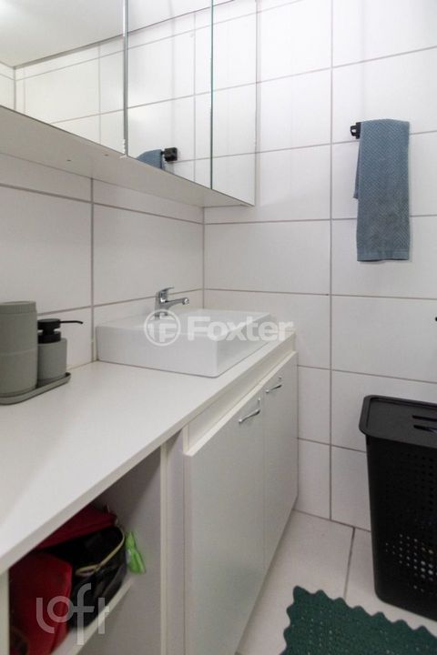 Image 9 - 878387