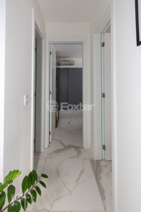 Image 6 - 878387