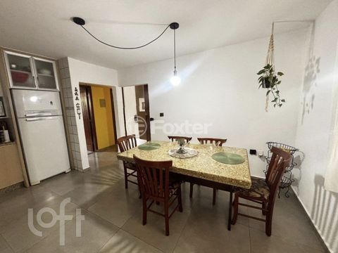 Image 7 - 878391