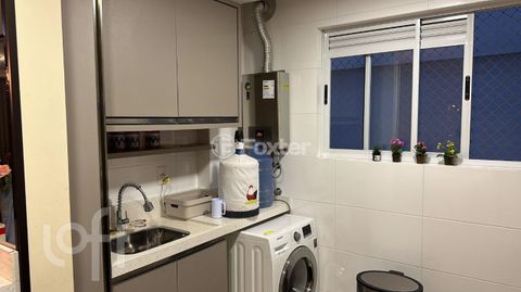 Image 10 - 878393