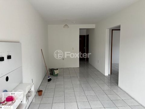 Image 4 - 878410