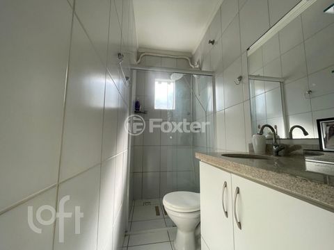 Image 9 - 878411
