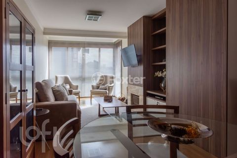 Image 4 - 878413