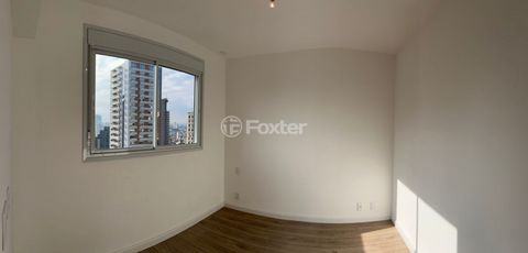 Image 14 - 878421