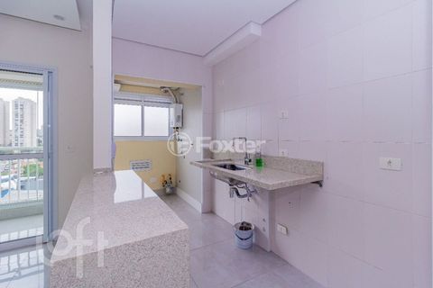 Image 7 - 878439