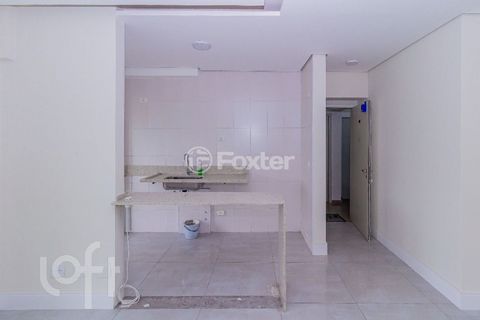 Image 3 - 878439