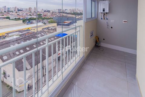 Image 4 - 878439