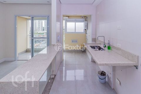 Image 8 - 878439