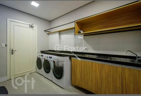 Image 9 - 878451