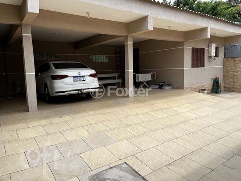 Image 8 - 878460