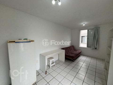 Image 3 - 878461