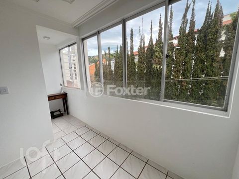 Image 7 - 878463