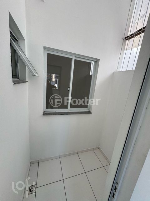Image 3 - 878464