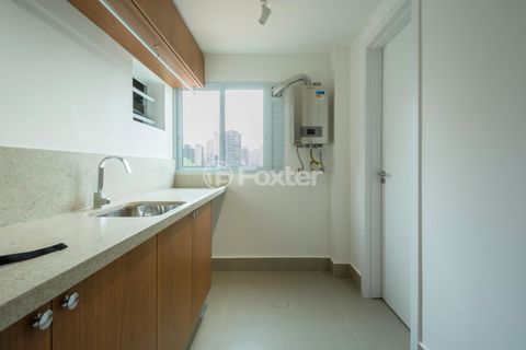 Image 9 - 878465