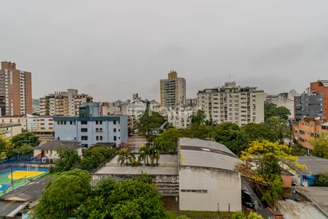 Image 16 - 878494