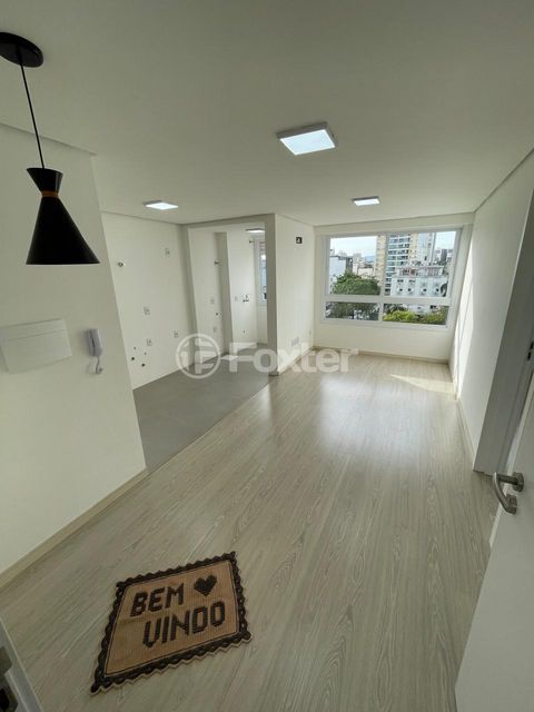Image 1 - 878494