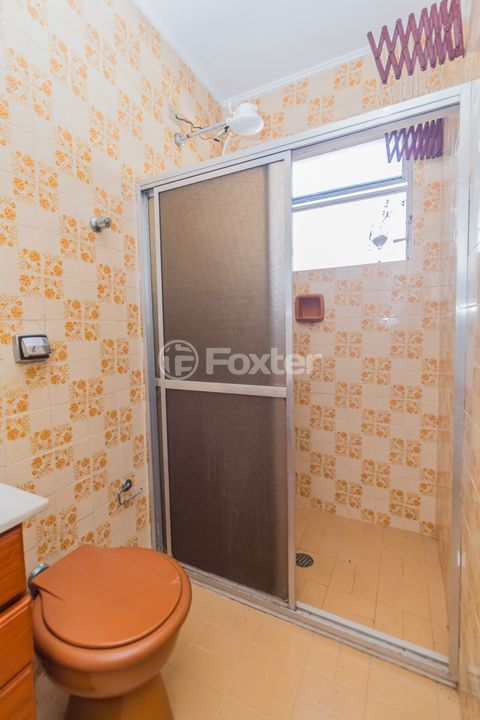 Image 7 - 878496