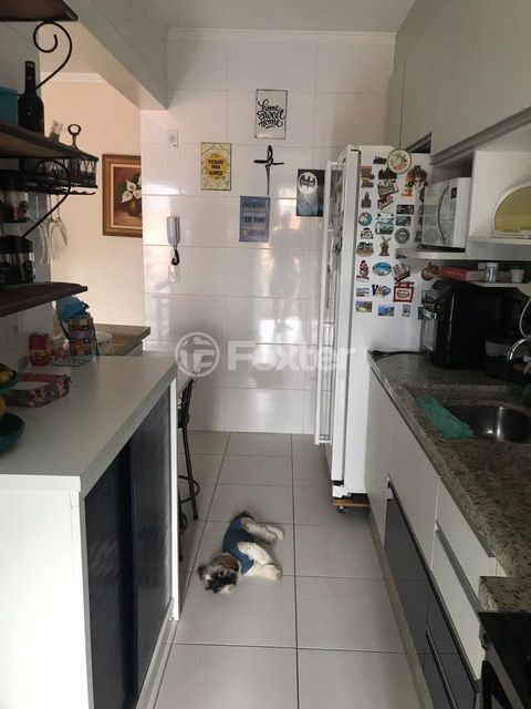 Image 7 - 878554