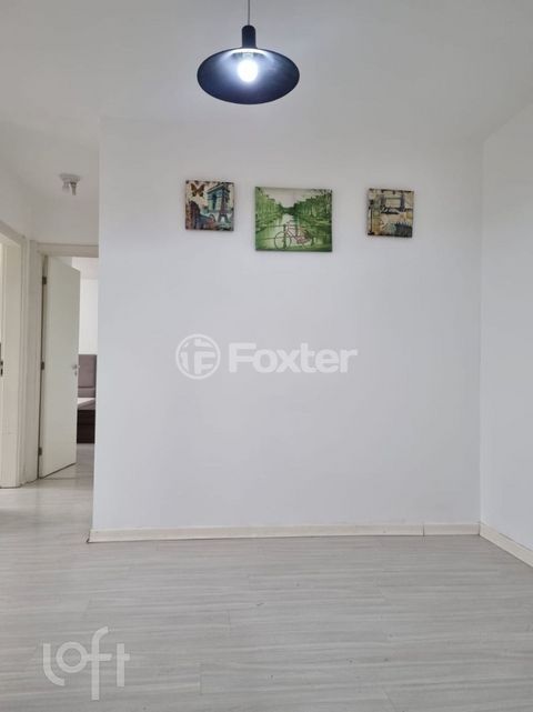 Image 2 - 878555