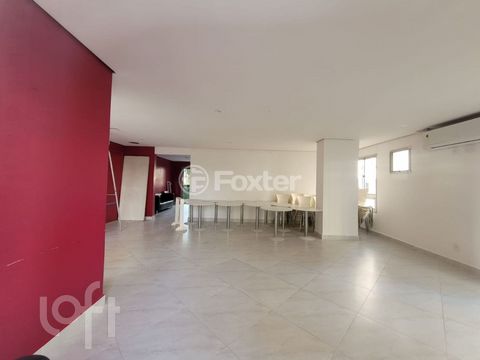 Image 17 - 878563