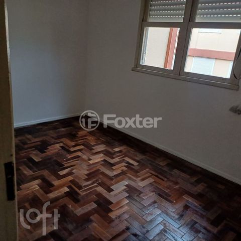 Image 7 - 878570