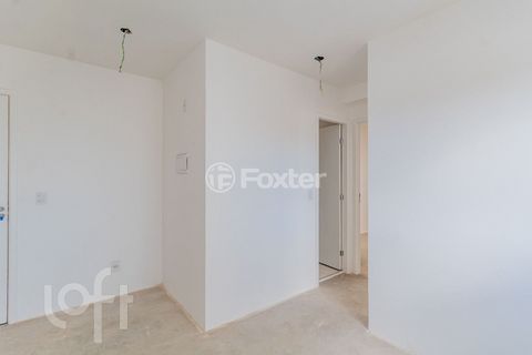 Image 11 - 878582