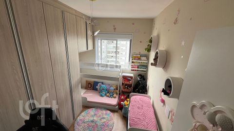 Image 2 - 878589
