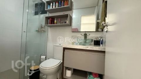 Image 8 - 878597