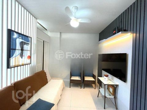 Image 7 - 878638