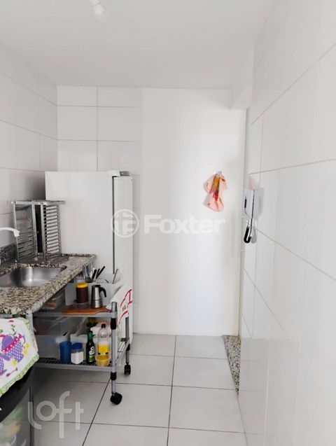 Image 1 - 878639