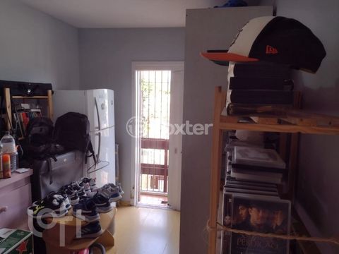 Image 9 - 878641