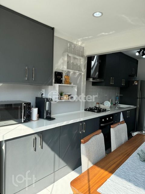 Image 4 - 878655