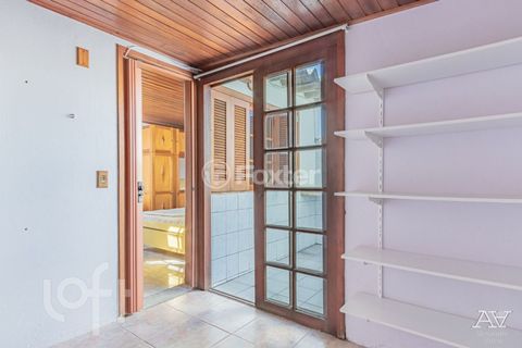 Image 8 - 878656