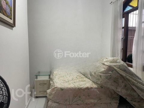 Image 8 - 878658