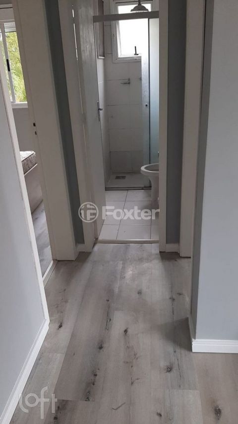 Image 7 - 878659