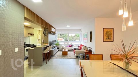 Image 7 - 878669