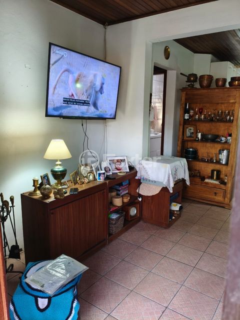 Image 3 - 878674