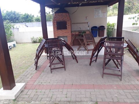 Image 10 - 878677