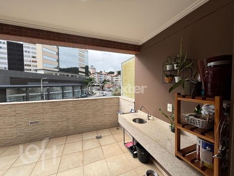 Image 1 - 878680